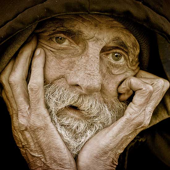 PEOPLE-7-Carroussel-550x550pxls